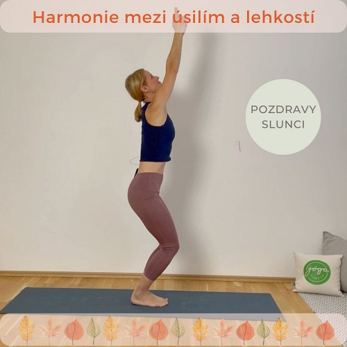 Téma jógy v říjnu Harmonie mezi úsilím a lehkostí