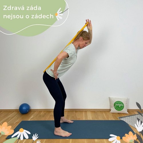 Žena v pozici Hip hinge s hůlkou